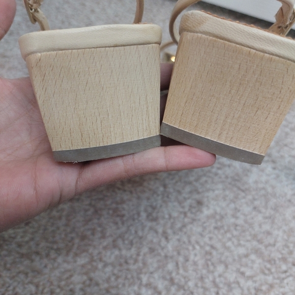 Franco Sarto A- Courtney‎ Heels Sandals Size 7M - Picture 4 of 9